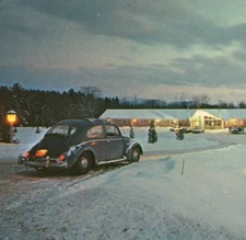 Mountaineer Motor Inn at Mt Mansfield, Stowe, VT - VW Bug 1960s VTG Postcard UNP