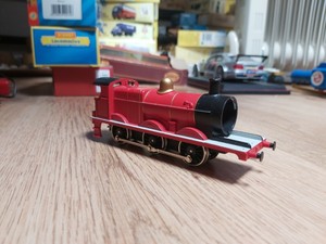 hornby thomas and friends james