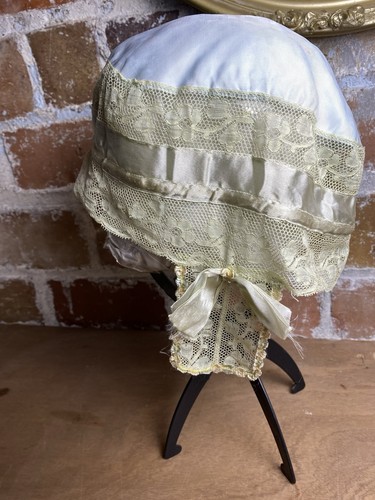 ANTIQUE BED BOUDOIR HAT CAP - Light Blue VICTORIAN 1920's LACE - Picture 2 of 12