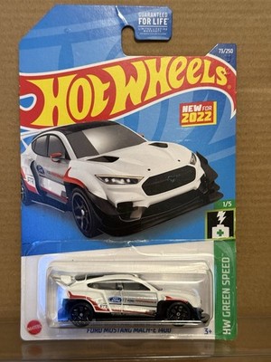 Hot Wheels Ford Mustang Mach-E 1400 73/250 HW Green Speed 1/5