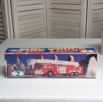 Sunoco Aerial Tower Fire Truck 1995 Collector's Edition Red White Gas & Oil