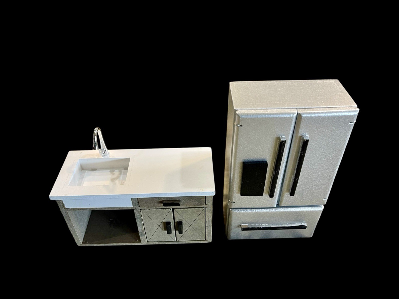 Mayberry Street Miniatures Dollhouse Kitchen Sink And Fridge Set 1:12 Scale