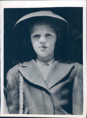 1944 Photo Press Barbara Sanders Missing Pretty Girl School NY Vintage Image