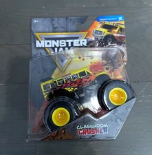 2025 Spin Master Monster Jam Series 44 Classroom Crusher Monster Truck 1:64 New