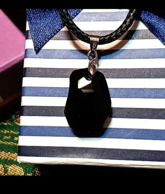 NWOT Black agate pendant necklace