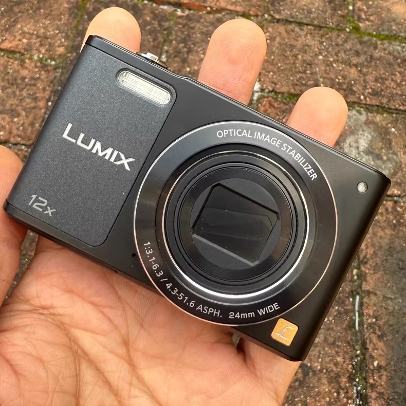 パナソニック　LUMIX DMC-SZ10 デジタルカメラ 12倍ズーム 訳有 Amazon | パナソニック デジタルカメラ ルミックス SZ10 光学12倍
