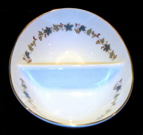 Vintage Noritake "Goldvine" #6444 Fine China Dinnerware - Picture 76 of 90