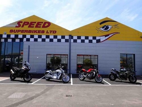 Triumph Speed Twin 1200 - Picture 3 of 17