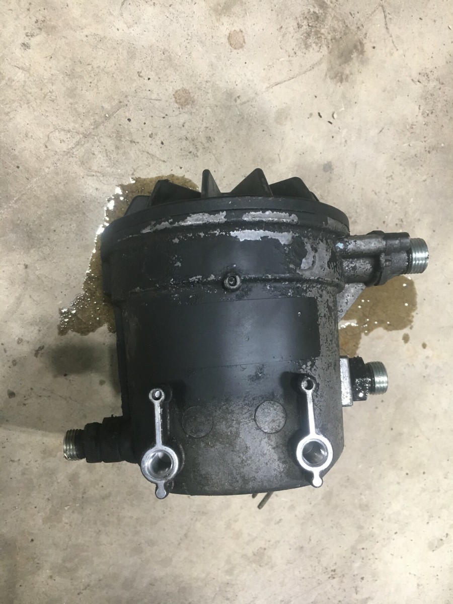 Fuel Filter Housing International VT365 (1840748C91, 1840223C92 