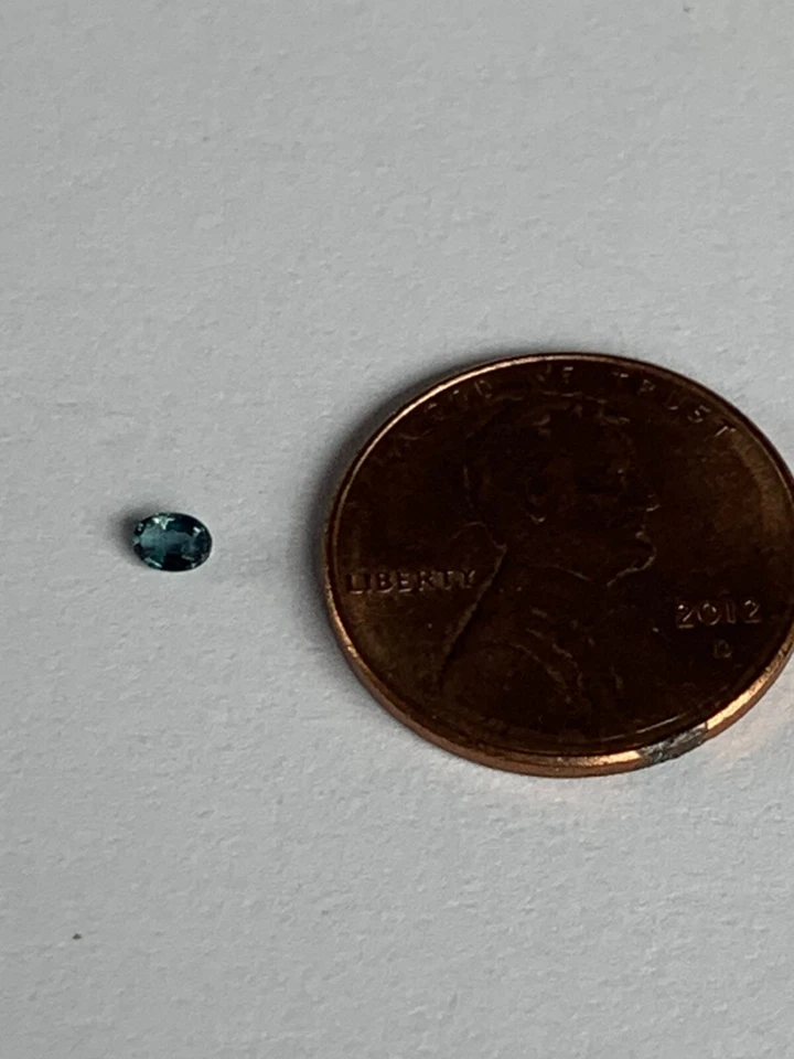 Andy's Gem Garage Sale - Natural Alexandrite - .08ct Oval WOW! Color change - Image 3 of 4