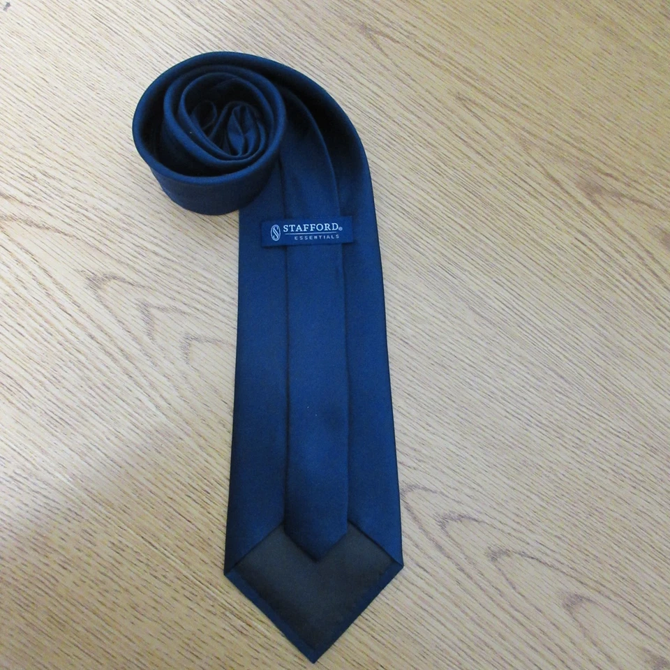 Corbata Stafford Essentials Para Hombre Grande y Alta Azul Profundo Seda Sólida Extra Larga 63" B75 Foto 3 de 4