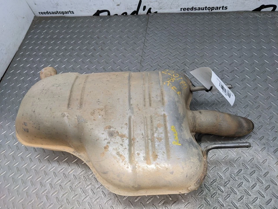 2016-2019 Chevrolet Cruze Exhaust Muffler OEM 1173903 - Image 2 of 4