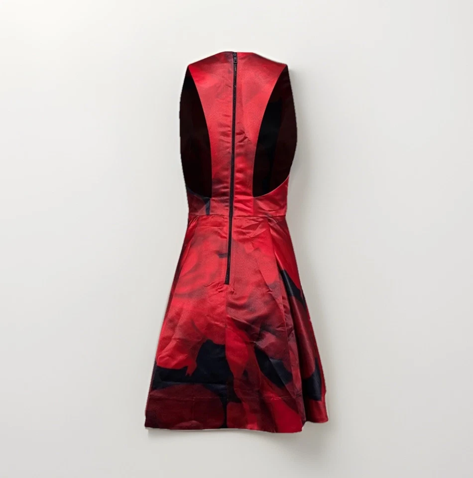 Alice + Olivia Mini Dress Red Black Floral Fit Flare Satin Vamp Goth Sz M - Image 2 of 4