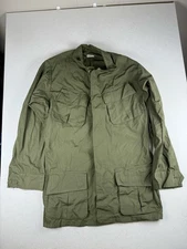 VINTAGE US Army Jacket Mens Small Long Olive OG-107 Jungle Fatigue Ripstop 70s