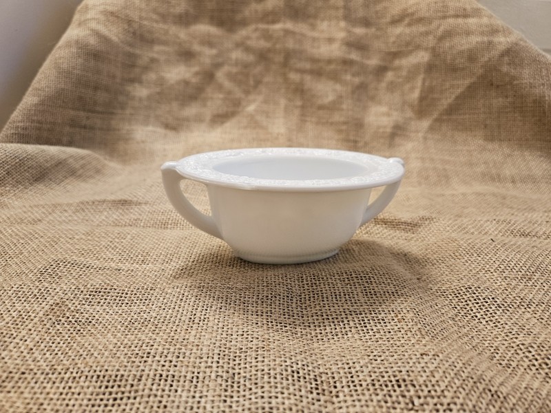 Anchor Hocking Vintage Vitrock White Milk Glass Floral Rim Sugar Bowl