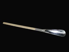 Wonderful 17 MCM Vintage Lucite Chain Long-Handled Flexible Shoehorn - - BD
