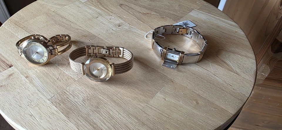 Anne Klein Women's Anne Watchess. Quartz/analog. New Batteries Gold Tone Finish - Image 3 of 4