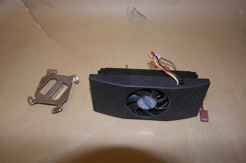 Slot 1 CPU processor heatsink and fan 3 pin working black plate back - 第 1/2 張圖片