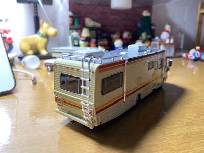 1:64 GreenLight 1986 Fleetwood Bou Breaking Bad Bus model Gift