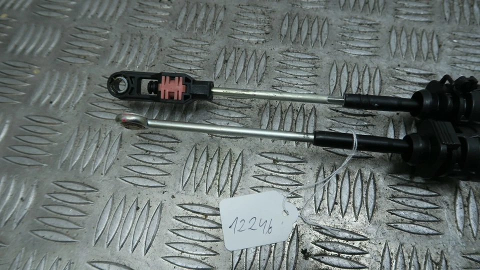 2014 MAZDA 3 SPORT NAV 2.0 PETROL MK3 GEAR LINKAGE CABELS REF12246 — 第 2/4 张图片