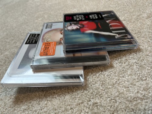 Katy Perry, John Legend, Madonna 3 CD LOT Witness Darkness and Light MDNA - NEW! - Foto 11 di 15