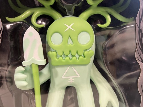 Bimtoy Waldgeist Night Spirit Glow In The Dark Vinyl Figure Limited to 150 - Picture 3 of 9