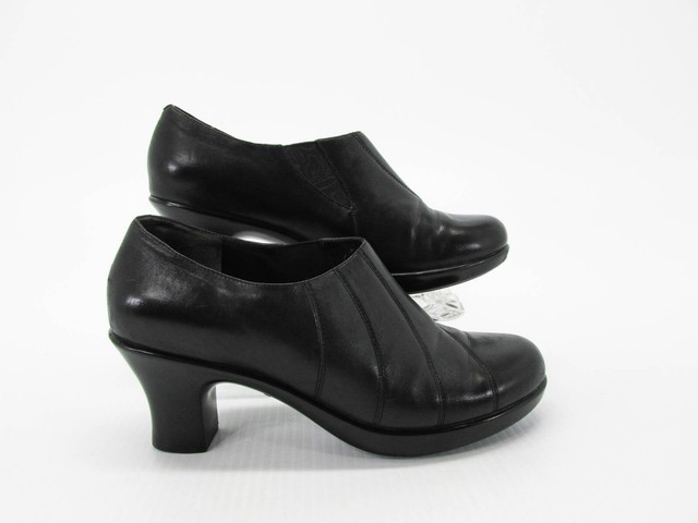 dansko heels pumps