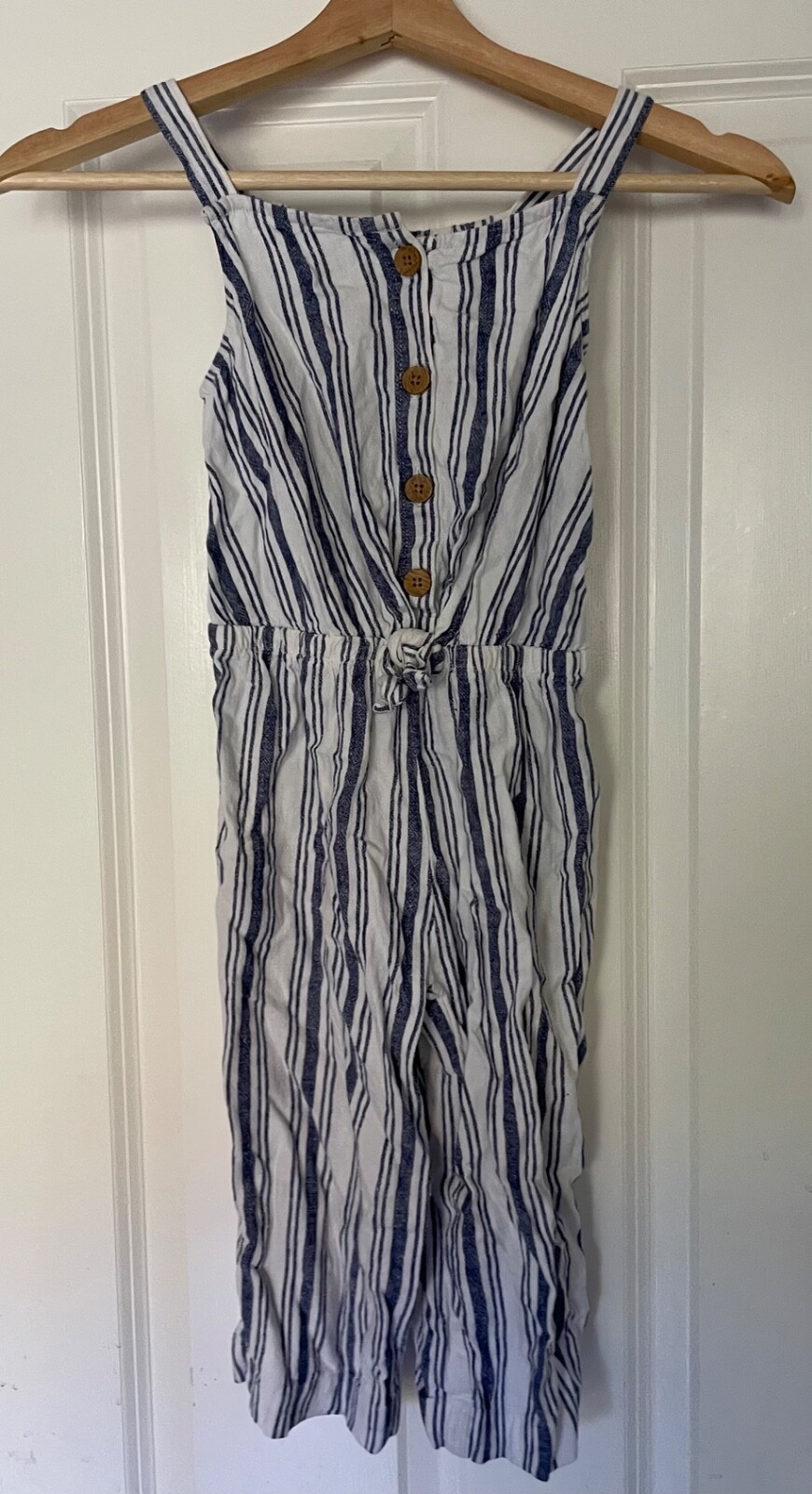 Picture 1 of 6