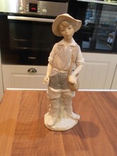 Lladro No 4809 Gone Fishing