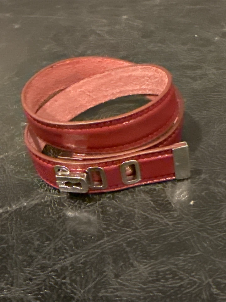 Pulsera envolvente cuero marca Fossil “borgoña” Foto 2 de 3