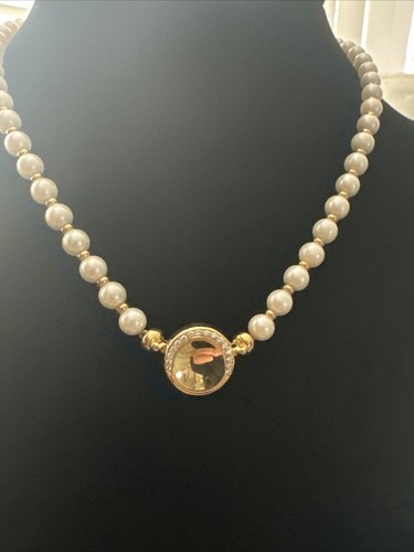 Gorgeous 18 K 750 Yellow Gold Movado Diamond Pendant Pearl necklace ๐ฅ๐ฅ๐ฅ16โ - Picture 3 of 15