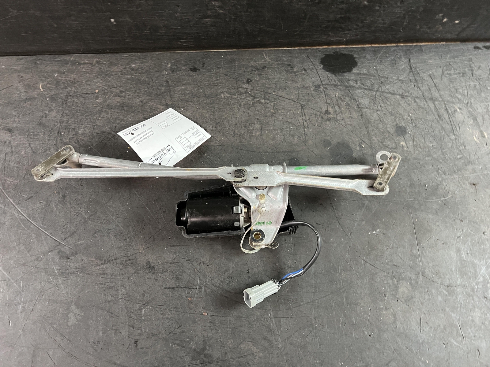 2002 MASERATI SPYDER WIPER MOTOR & TRANSMISSION LINKAGE TGE438C