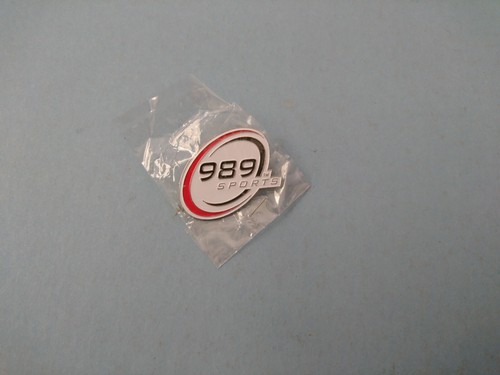 PLAYSTATION 989 SPORTS VINTAGE METAL PIN - "BRAND NEW IN ORIGINAL PACKAGING" - Picture 2 of 4