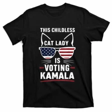 This Childless Cat Lady is Voting Kamala-Harris 2024 T-Shirt