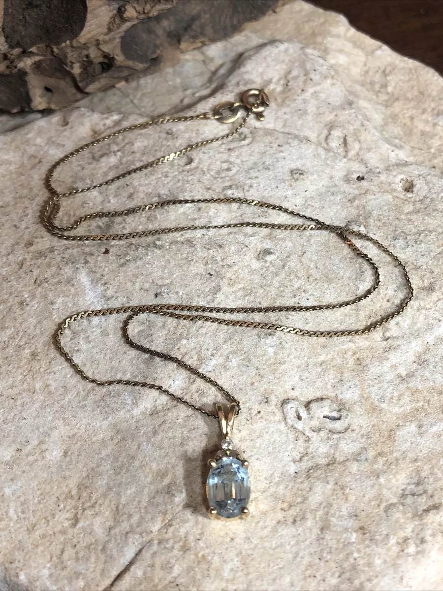 UNOAERRE 14K Gold Serpentine Chain Blue Aqua Diamond Pendant