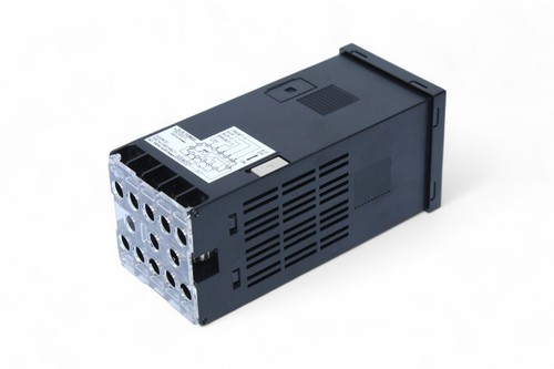 OMRON H7CX-AU CONTADOR PREESTABLECIDO MULTIFUNCIÓN - Imagen 6 de 8