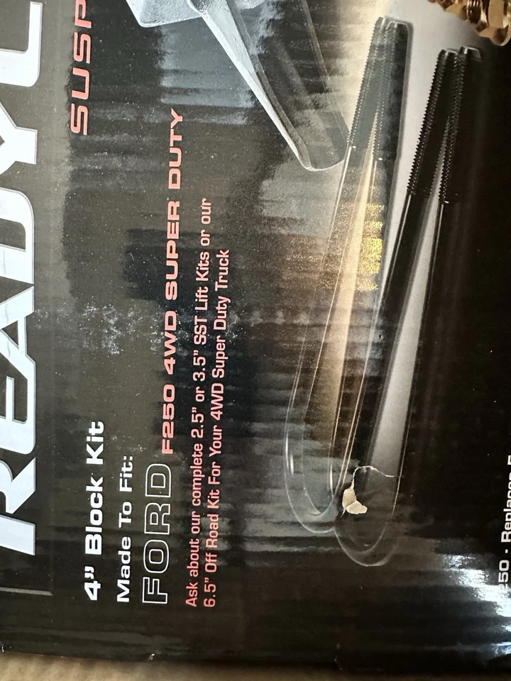 Kit de elevación trasera Ready Lift de 4" para Ford F-250 F-350 Super Duty 2017-2019 Foto 4 de 4