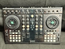 Native Instruments Traktor Kontrol S4 DJ Controller