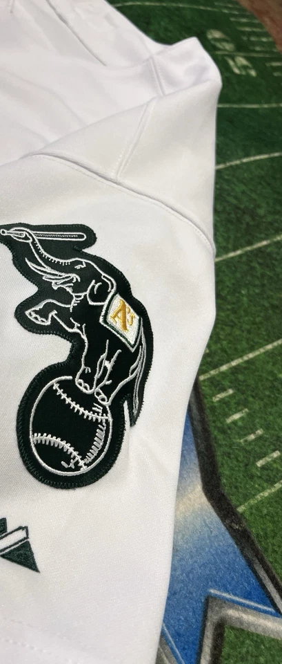 Camiseta de béisbol 2005 Rich Harden MLB Oakland A's talla 48 nueva Majestic 167 Foto 2 de 4