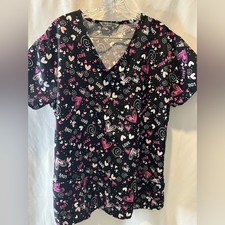 Valentines Day Women's Black and Pink Heart Print Scrub Top Size XL