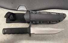 UWK Cold Steel Knife W/ Sheath