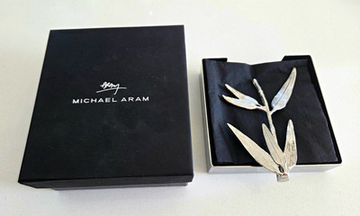 Michael Aram Leaf Design Napkin Holder Silver/Black Metal Floral Nature, 1