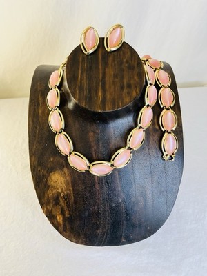Vintage Coro Pink Thermoset Necklace Bracelet and Clip Earrings Demiparure