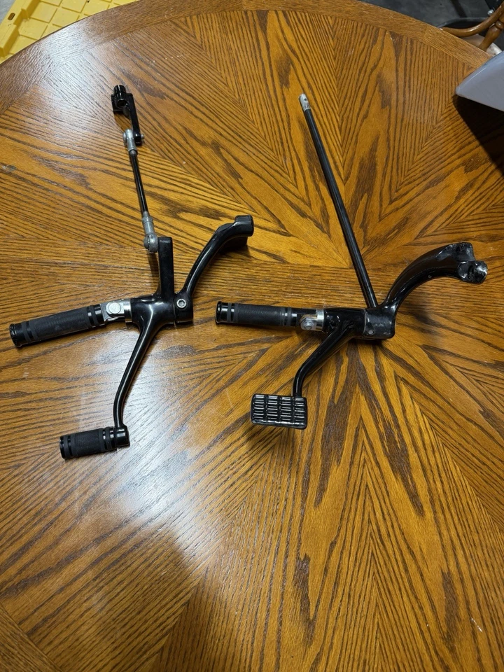 Harley Davidson Sportster 2014-2022 control delantero montaje OEM Foto 3 de 3