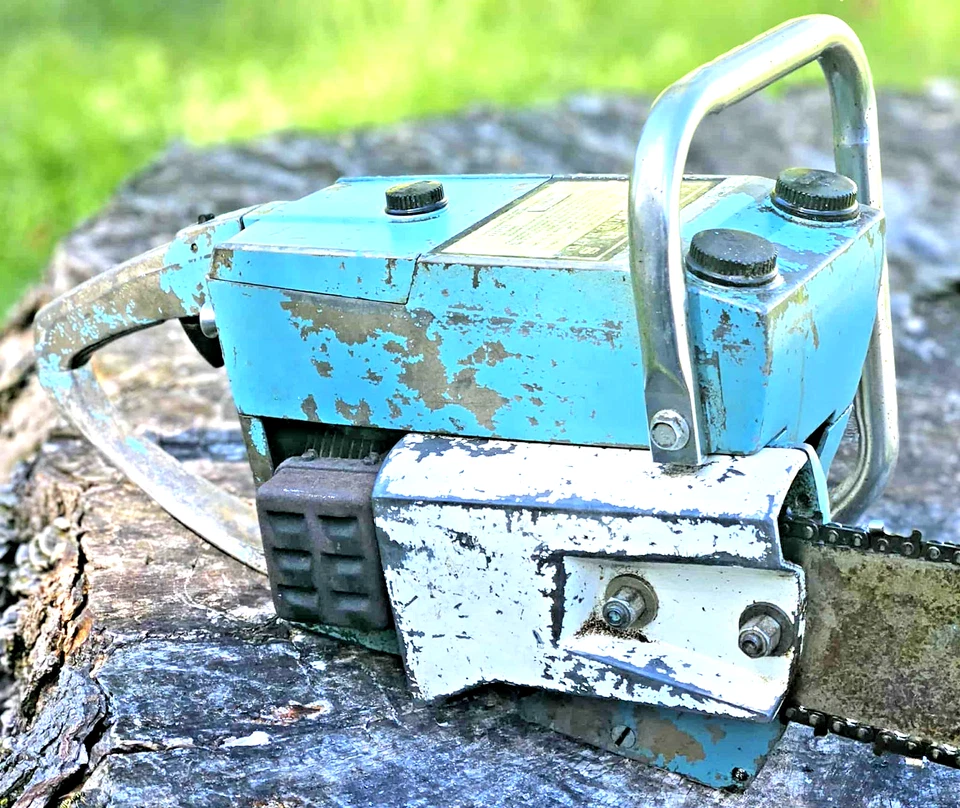 Sears H47D Chainsaw RUNS See Video Antique Vintage Two Stroke - Image 4 of 4