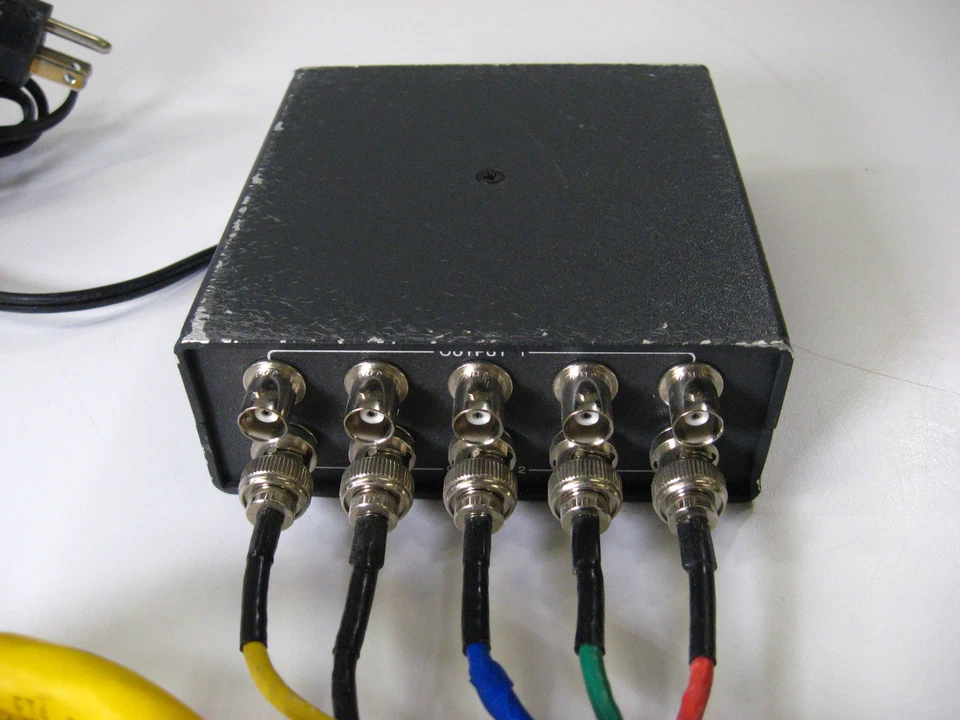 Extron ADA 2 300 HV RGB H/HV V Distribution Amplifier w/ Chroma III+ RGB Cable - Image 2 of 4