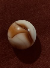 Alley Agate White And Honey Amber Slag Marble 5/8