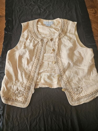 Beige button down vest with embroidering on the edges by Maggy London