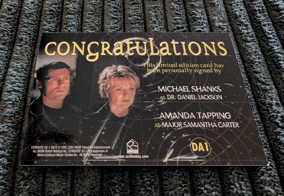 Stargate SG-1 Dual Autograph Card Amanda Tapping Michael Shanks As Sam & Daniel! - Image 2 of 4