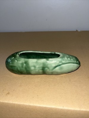 Vintage McCoy USA Pickle Cucumber Planter #Sh52